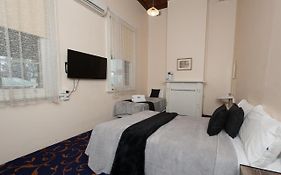 Riverina Hotel